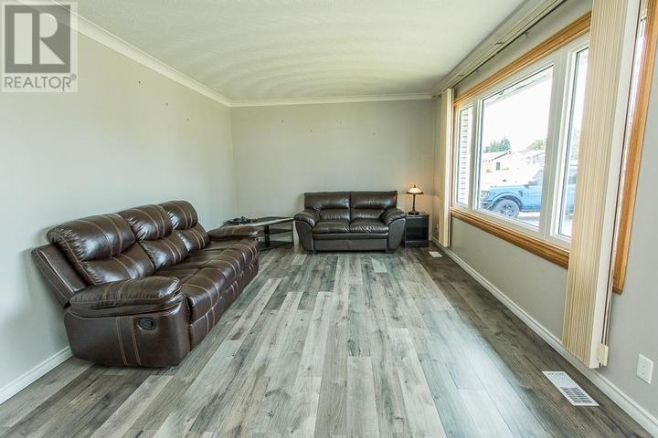 345 Langdon Rd, Sault Ste. Marie, Ontario  P6C 2Y4 - Photo 2 - SM262177