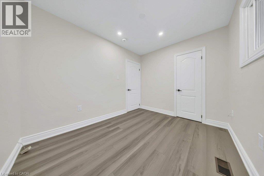 441 West 5th Street, Hamilton, Ontario  L9C 3P5 - Photo 15 - 40856299