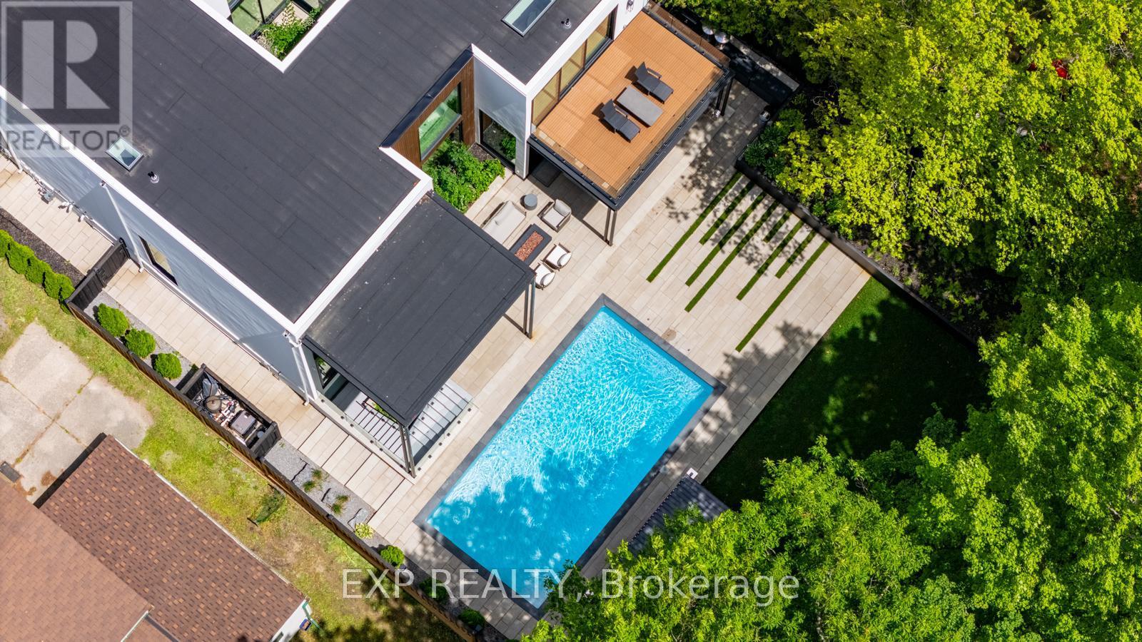 105 Park Crescent, Richmond Hill, Ontario  L4E 3J5 - Photo 46 - N13439036