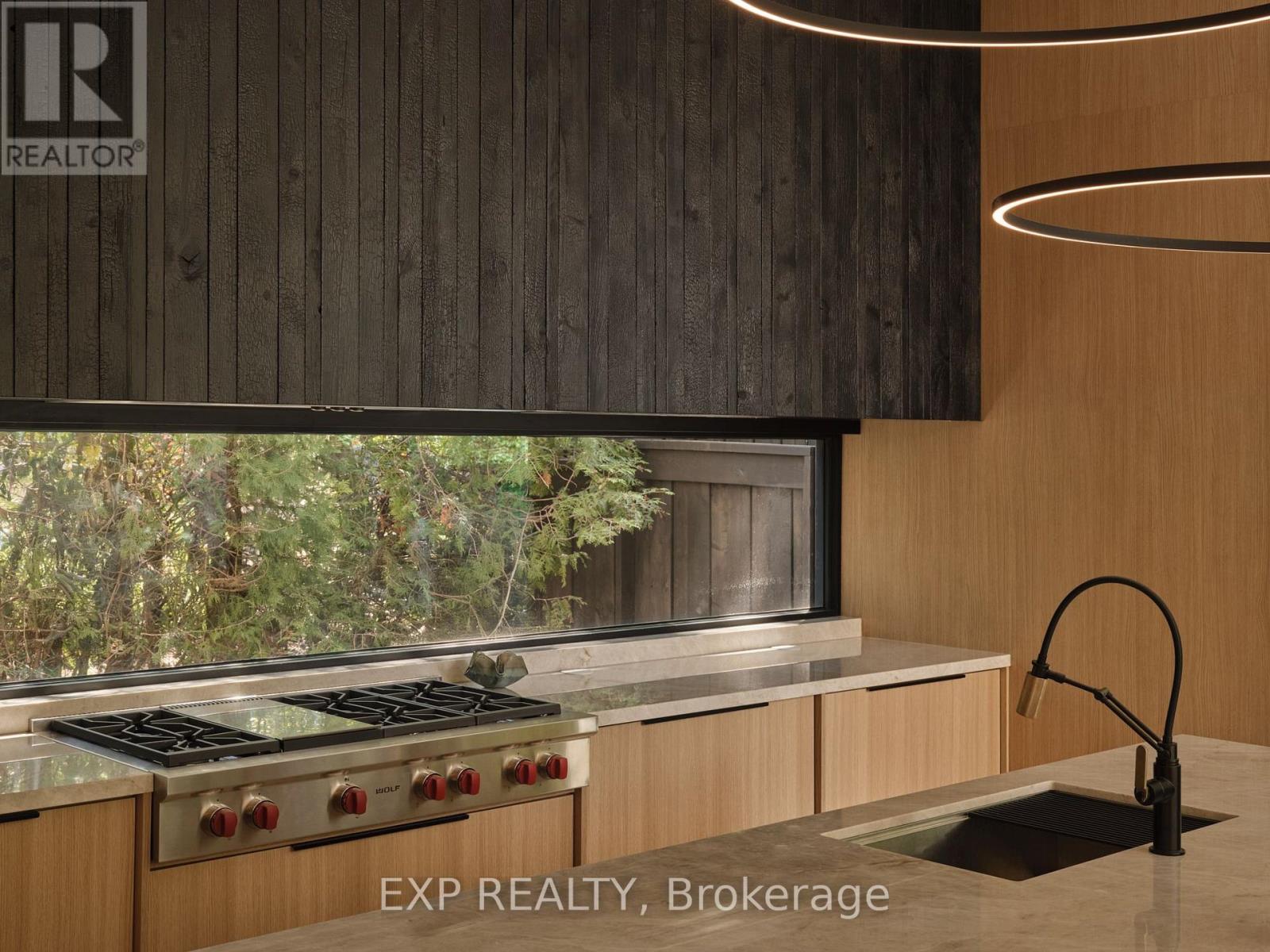 105 Park Crescent, Richmond Hill, Ontario  L4E 3J5 - Photo 23 - N13439036