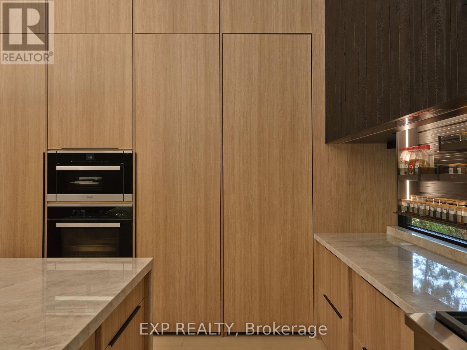 105 Park Crescent, Richmond Hill, Ontario  L4E 3J5 - Photo 25 - N13439036