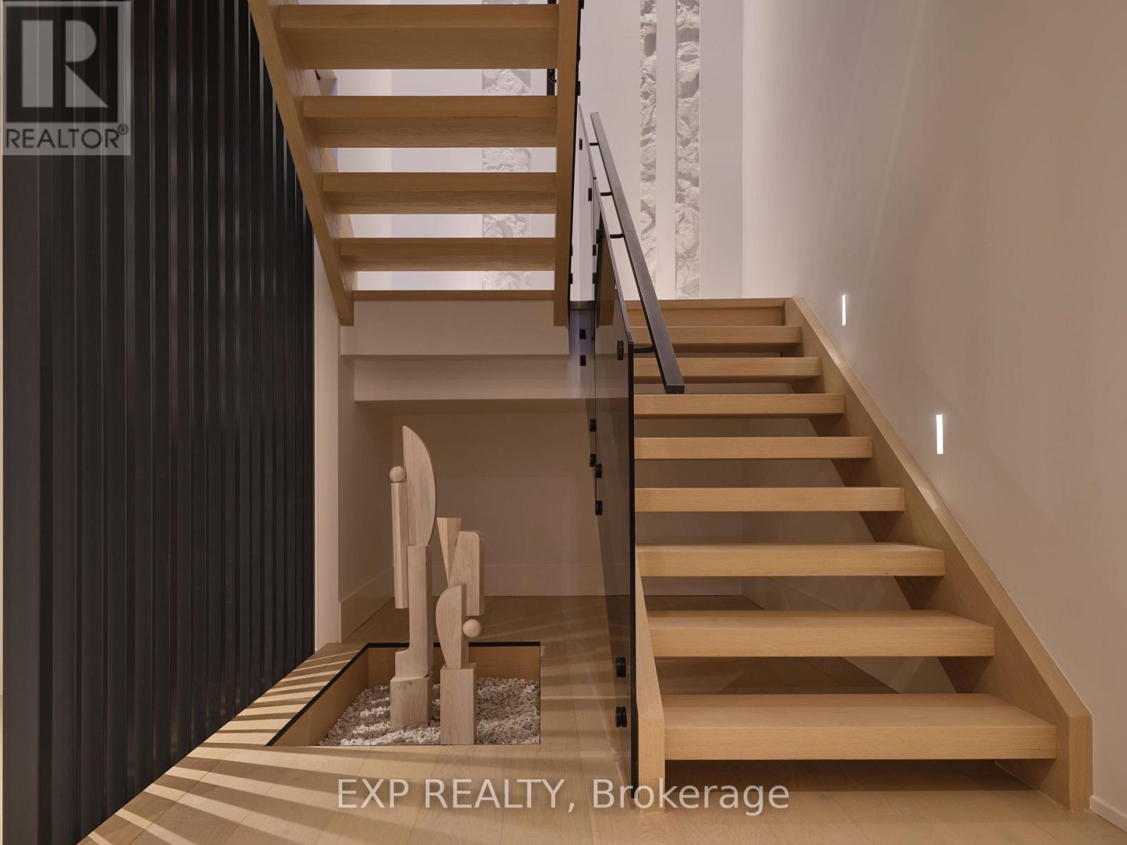 105 Park Crescent, Richmond Hill, Ontario  L4E 3J5 - Photo 37 - N13439036