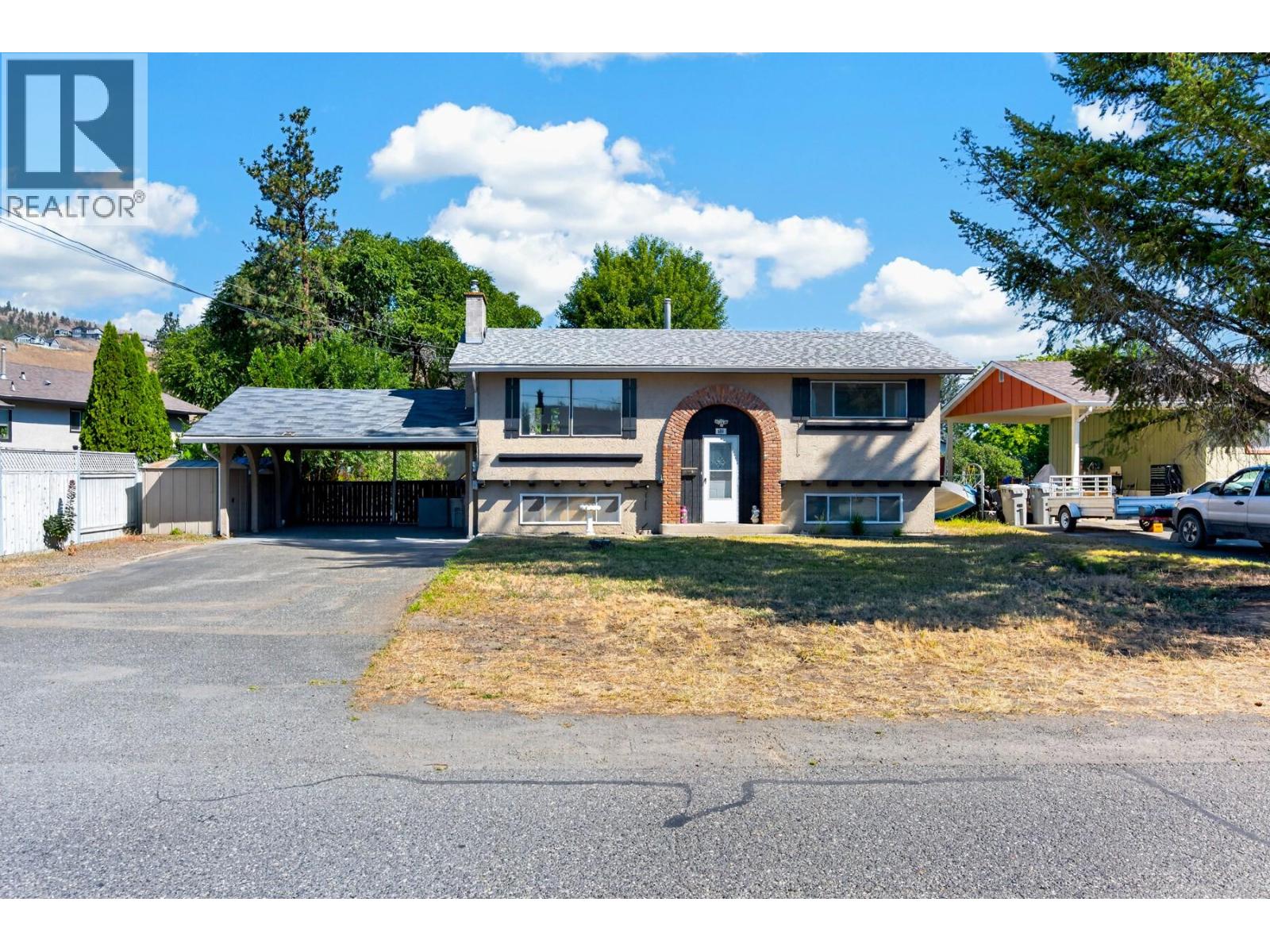 686 Sicamore Drive, Kamloops, British Columbia
