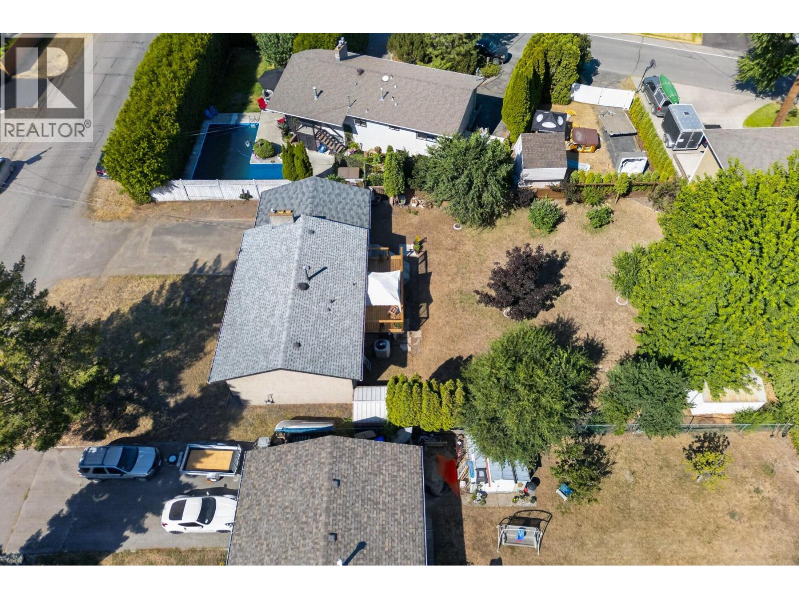 686 Sicamore Drive, Kamloops, British Columbia  V2B 6R5 - Photo 36 - 10398002