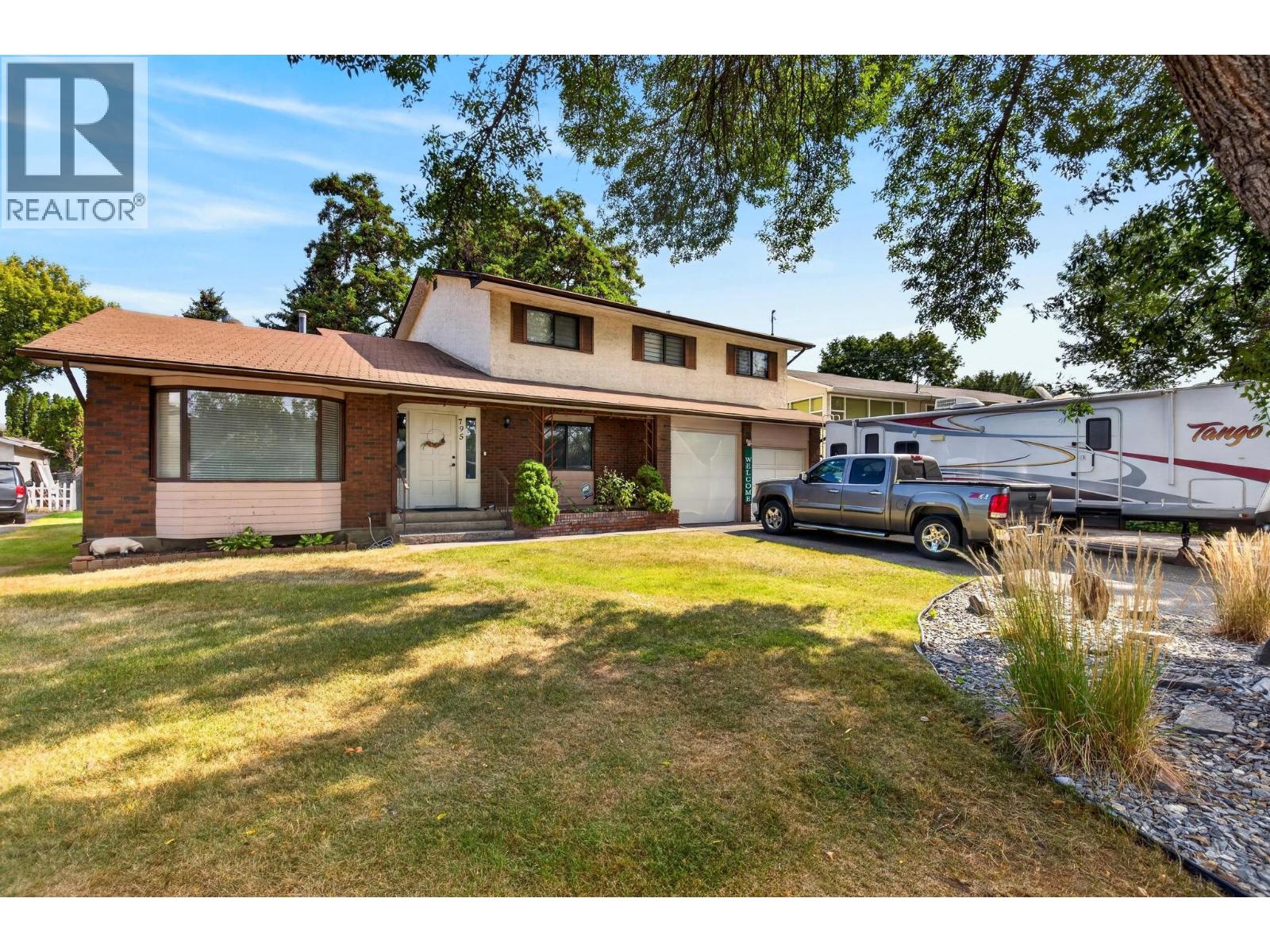 795 Mitchell Road, Kelowna, British Columbia