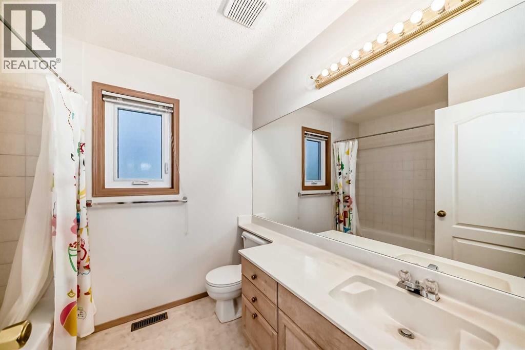 83 Hawkmount Green NW, Calgary, Alberta  T3G 3T9 - Photo 24 - A2307994