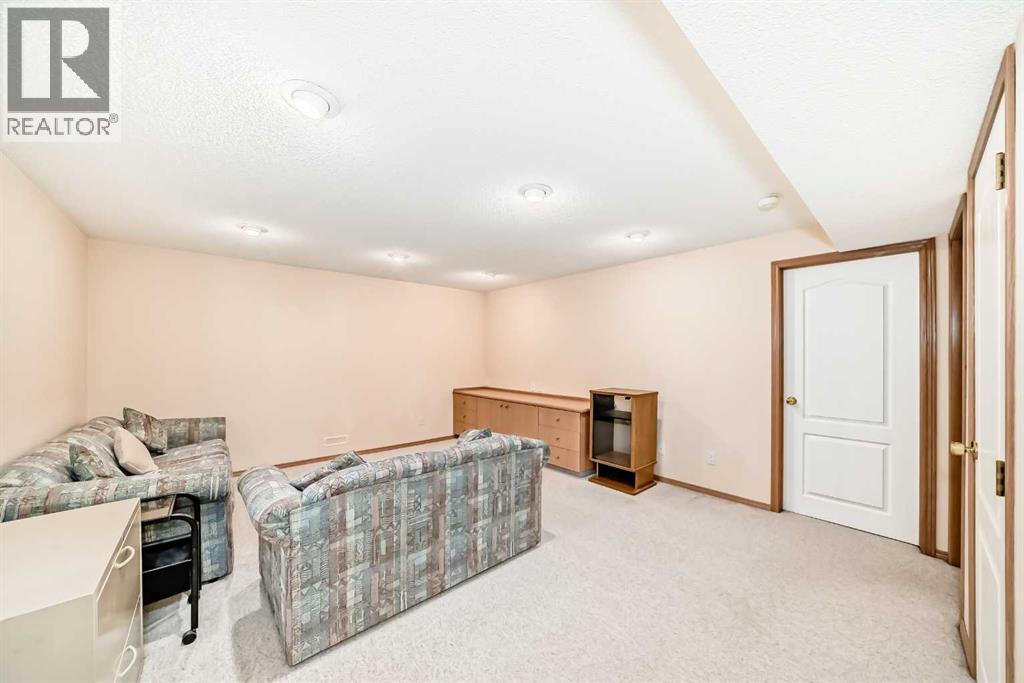 83 Hawkmount Green NW, Calgary, Alberta  T3G 3T9 - Photo 26 - A2307994