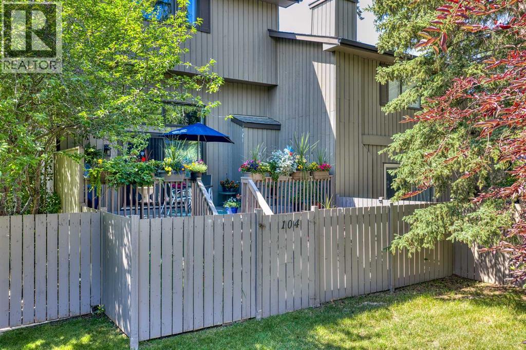 104, 23 Glamis Drive SW, Calgary, Alberta  T3E 6S3 - Photo 40 - A2330242