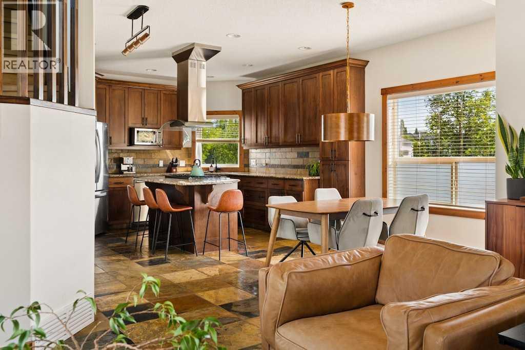 115 Rockmont Court Nw, Calgary, Alberta  T3G 5V8 - Photo 6 - A2331190