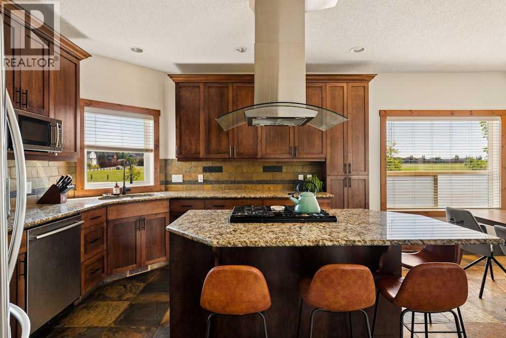 115 Rockmont Court Nw, Calgary, Alberta  T3G 5V8 - Photo 11 - A2331190