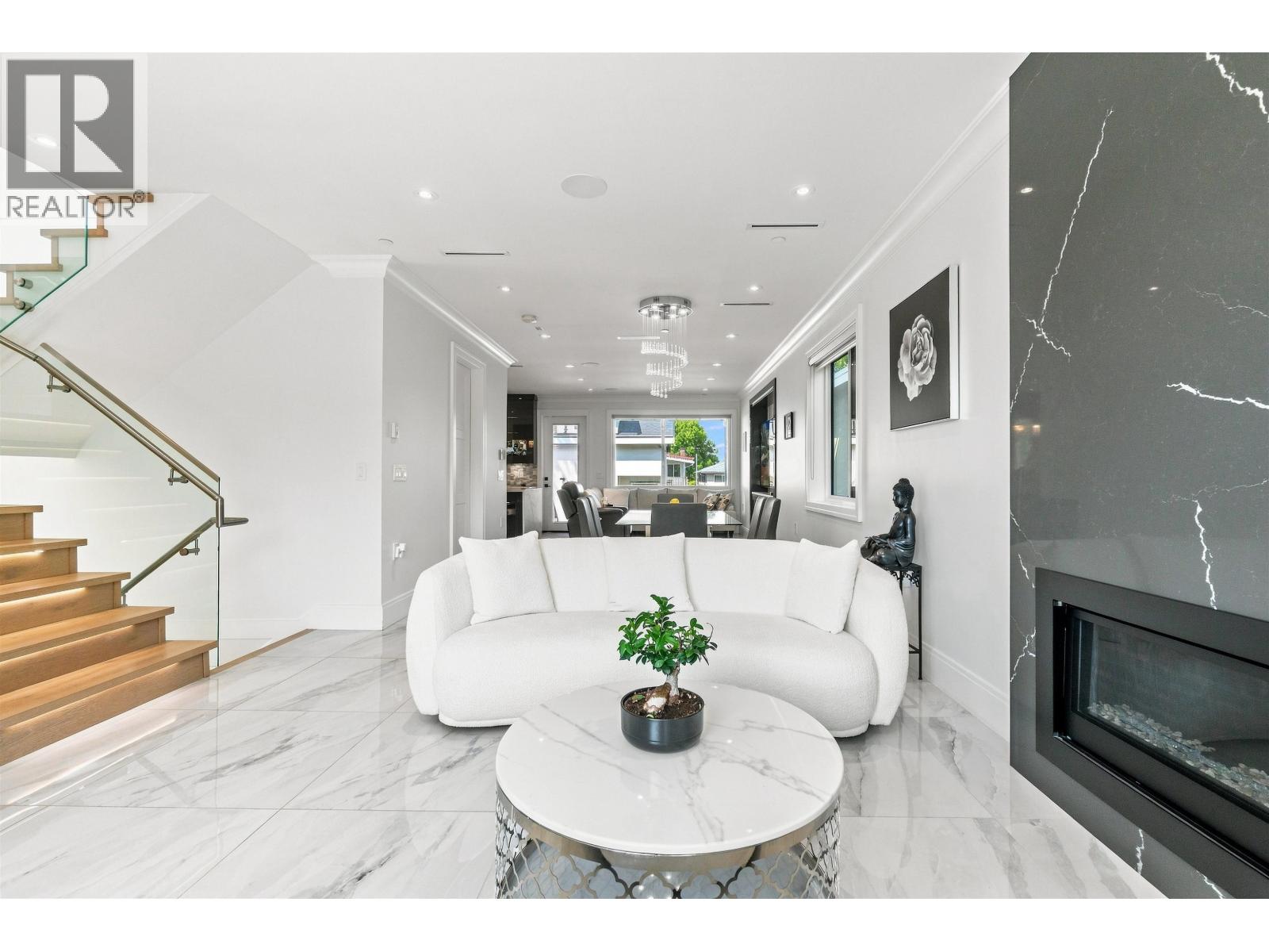 5577 Inverness Street, Vancouver, British Columbia  V5W 3P4 - Photo 4 - R3155606