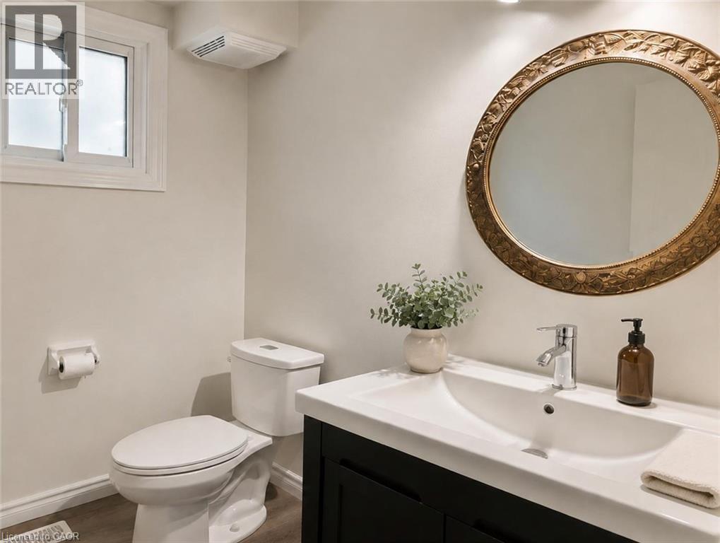 27 Elmhurst Crescent, Guelph, Ontario  N1H 6C8 - Photo 4 - 40856095