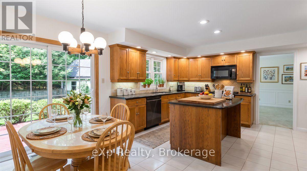 2039 Blacklock Street, Milton, Ontario  L0P 1B0 - Photo 9 - W13603964
