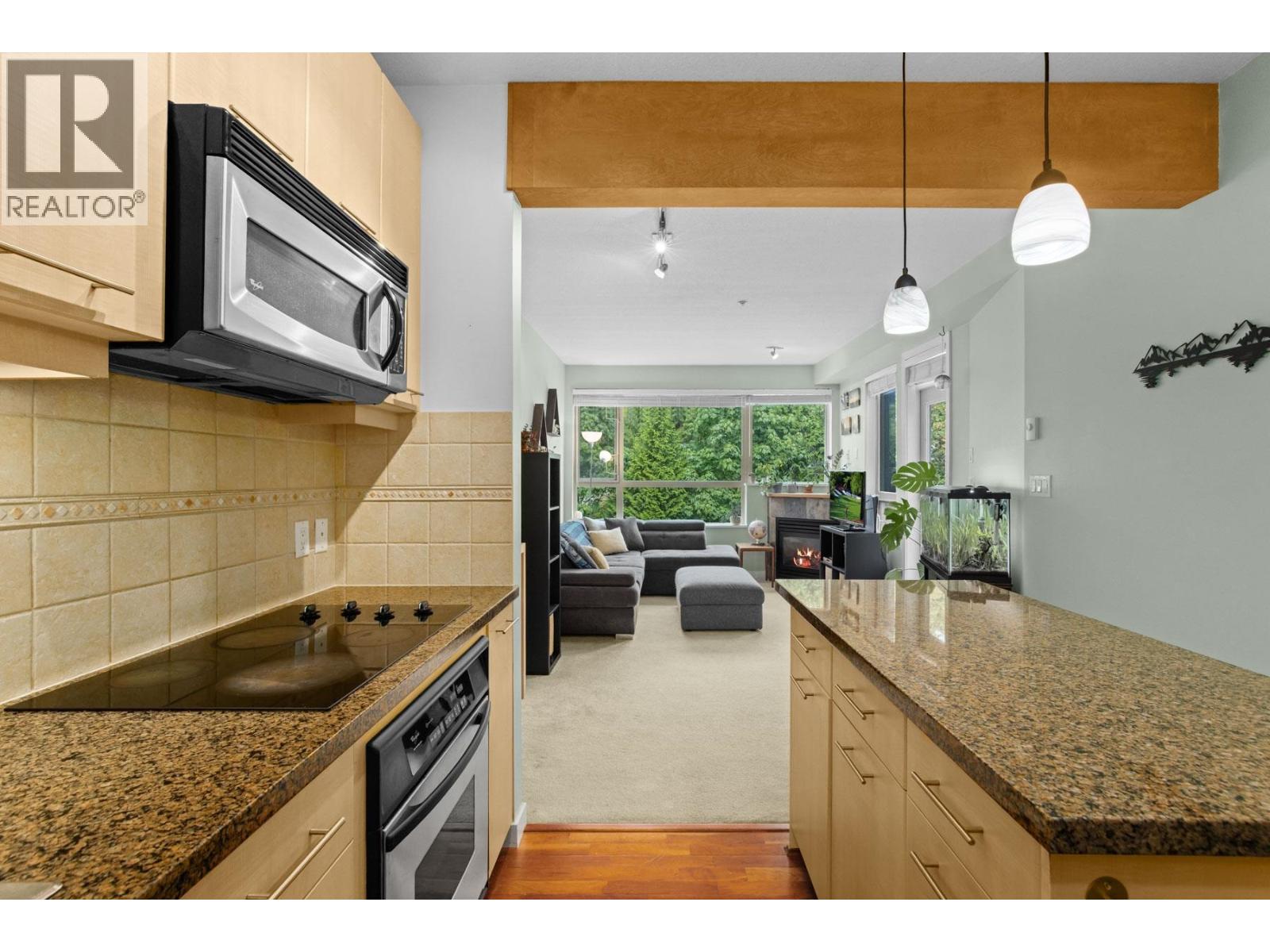 408 560 Ravenwoods Drive, North Vancouver, British Columbia  V7G 2T3 - Photo 3 - R3156420
