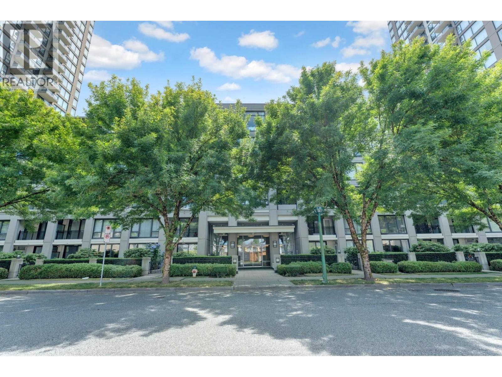 405 7138 COLLIER STREET, Burnaby, British Columbia
