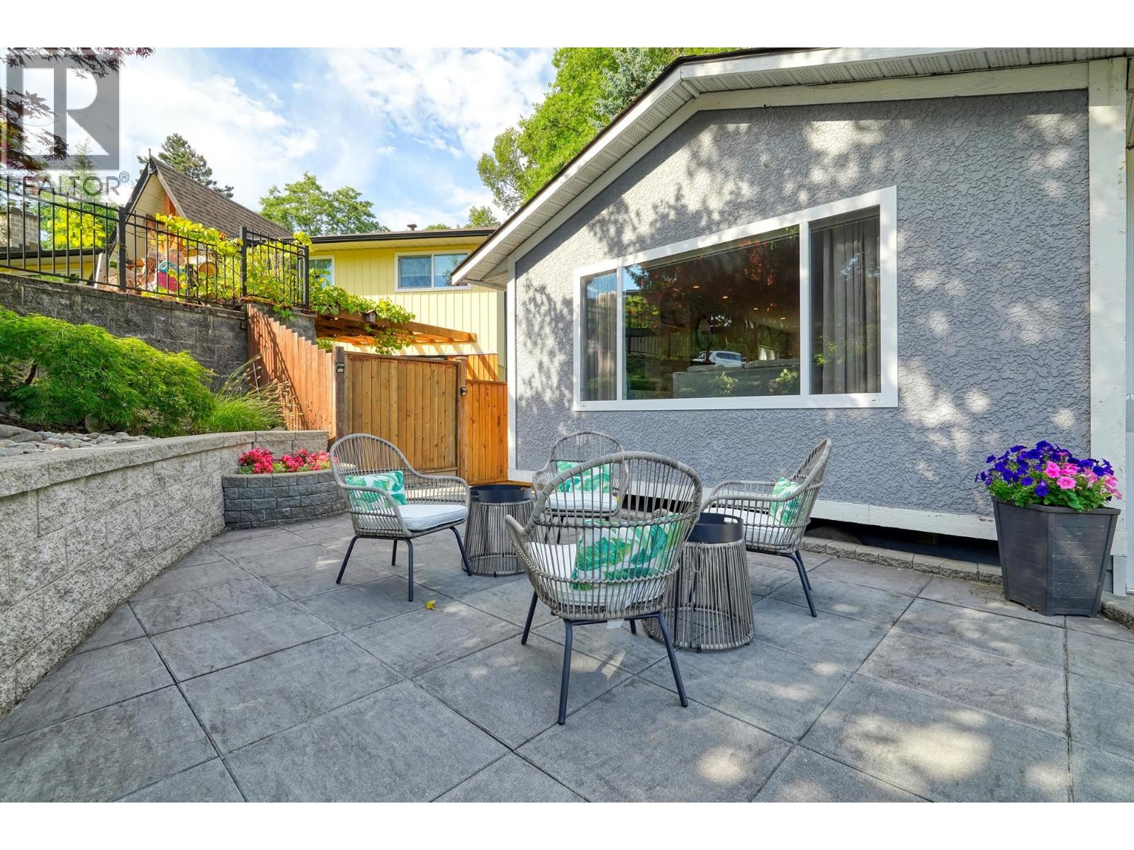 1340 Lorilawn Court, Burnaby, British Columbia  V5B 3N5 - Photo 39 - R3156407