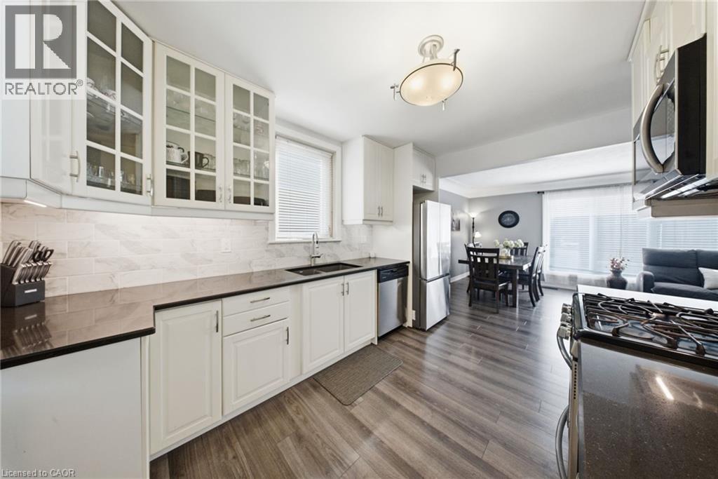 203 West 31st Street, Hamilton, Ontario  L9C 5G3 - Photo 12 - 40856431