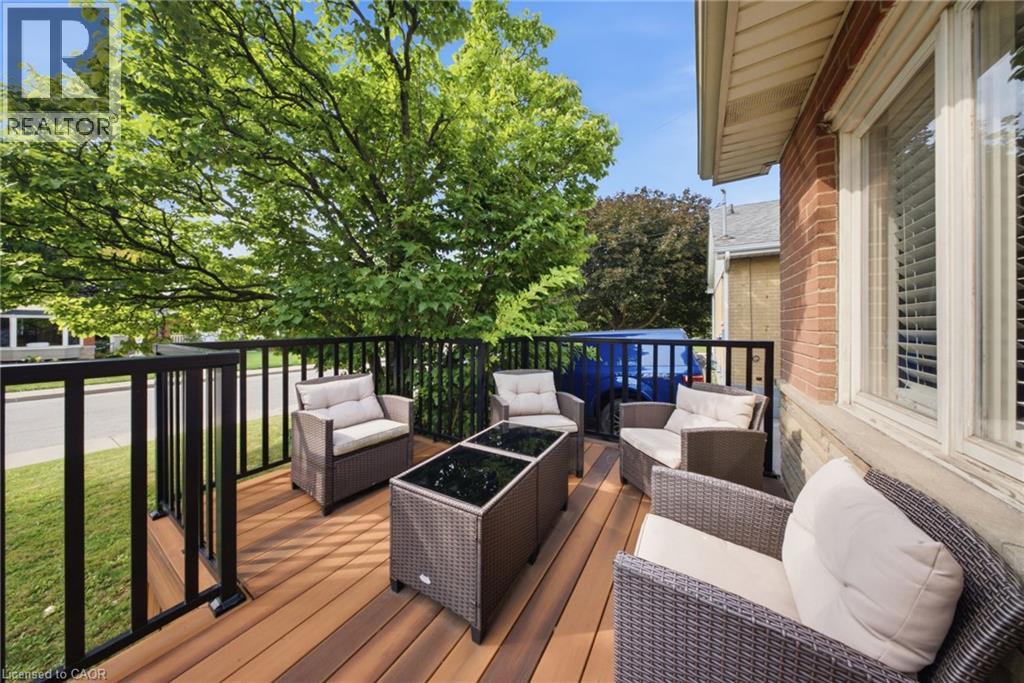 203 West 31st Street, Hamilton, Ontario  L9C 5G3 - Photo 3 - 40856431