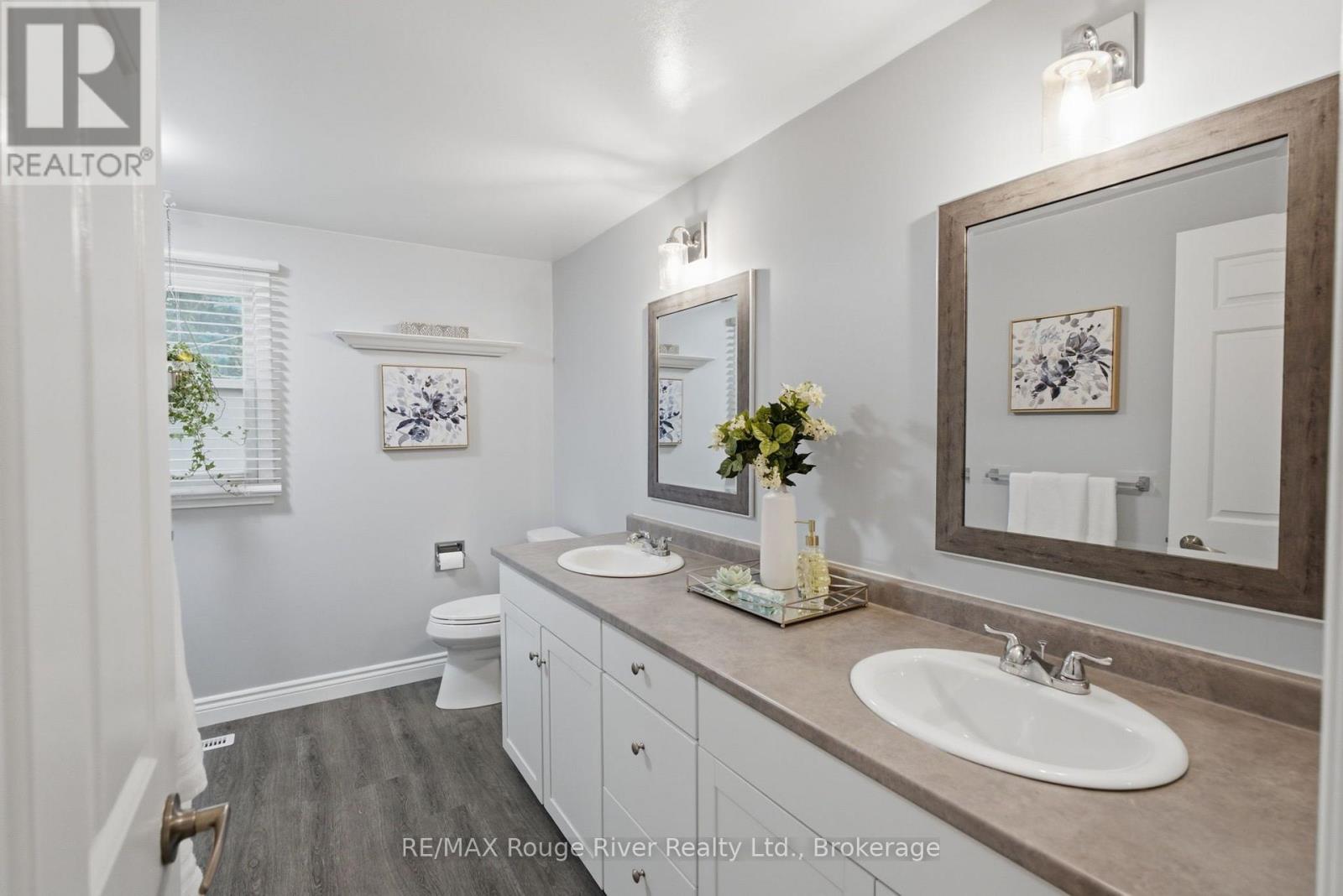 813 Ironwood Court, Whitby, Ontario  L1N 6S3 - Photo 24 - E13684566