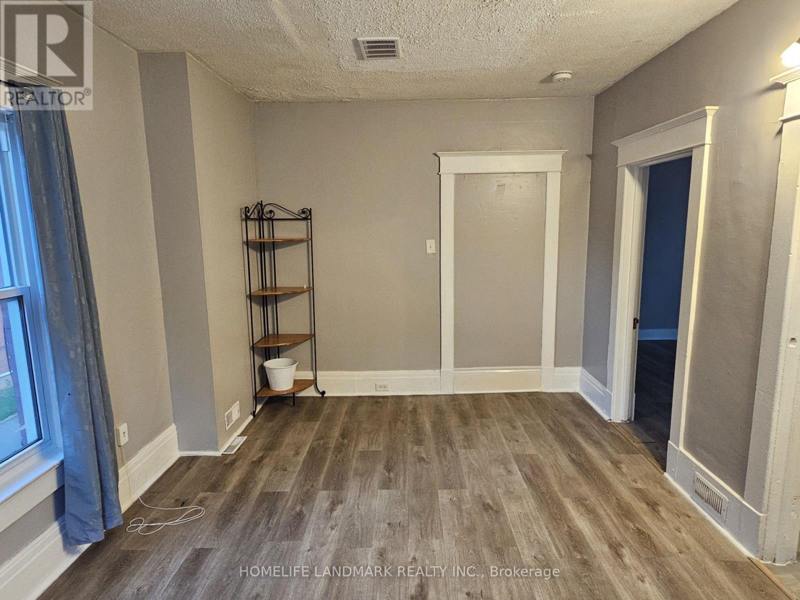 #3 - 23 Ritson Road S, Oshawa, Ontario L1H 5G7 - Photo 2 - E13684594