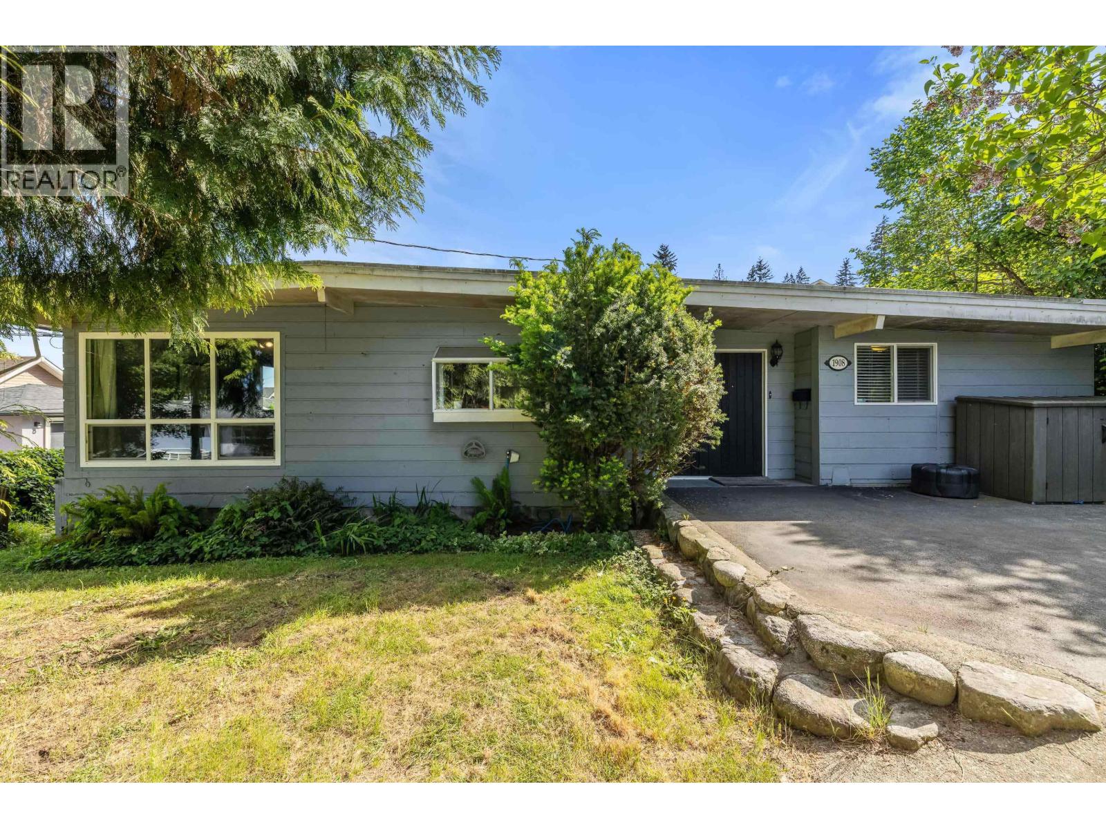 1908 WARWICK CRESCENT, Port Coquitlam, British Columbia