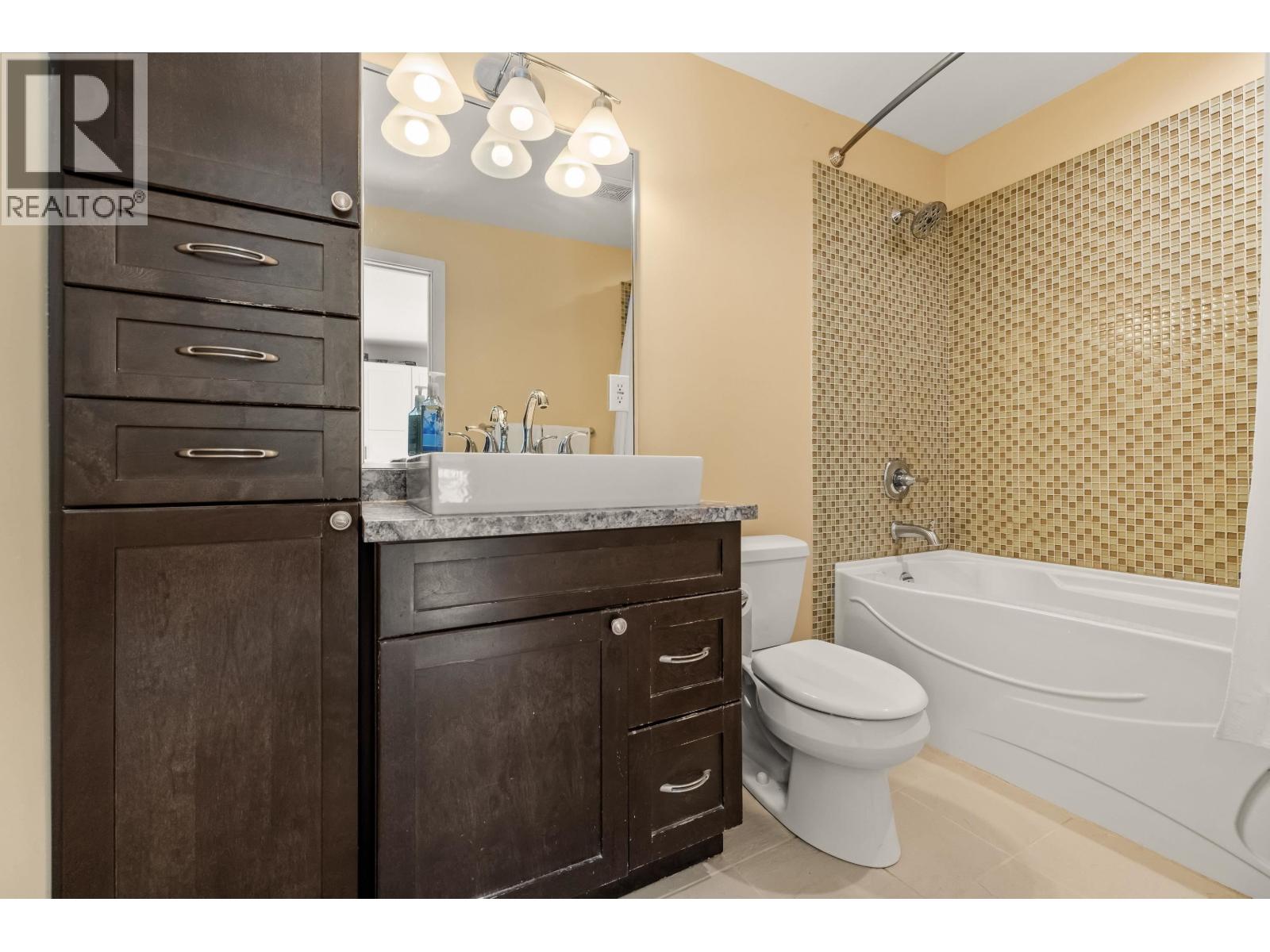 1908 Warwick Crescent, Port Coquitlam, British Columbia  V3C 1L8 - Photo 20 - R3156219