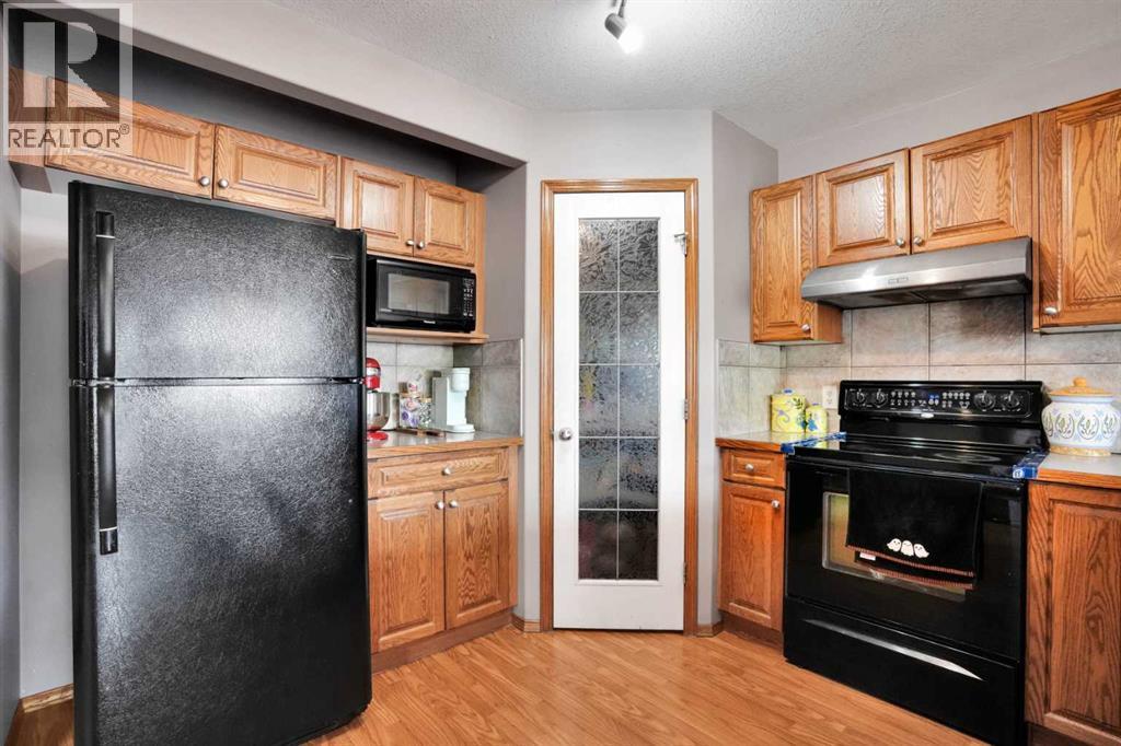 49 Saddletree Close Ne, Calgary, Alberta  T3J 5H9 - Photo 13 - A2337353