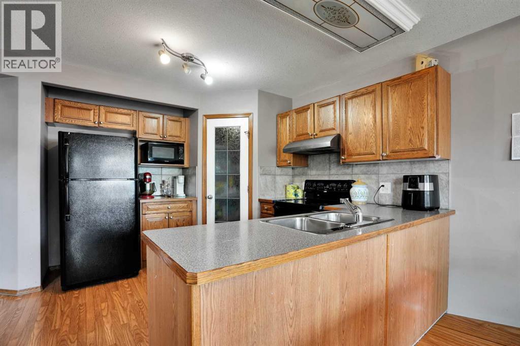49 Saddletree Close Ne, Calgary, Alberta  T3J 5H9 - Photo 10 - A2337353