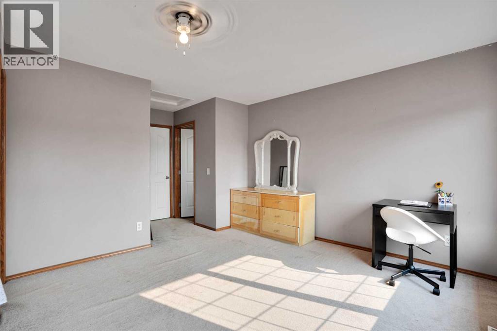 49 Saddletree Close Ne, Calgary, Alberta  T3J 5H9 - Photo 19 - A2337353