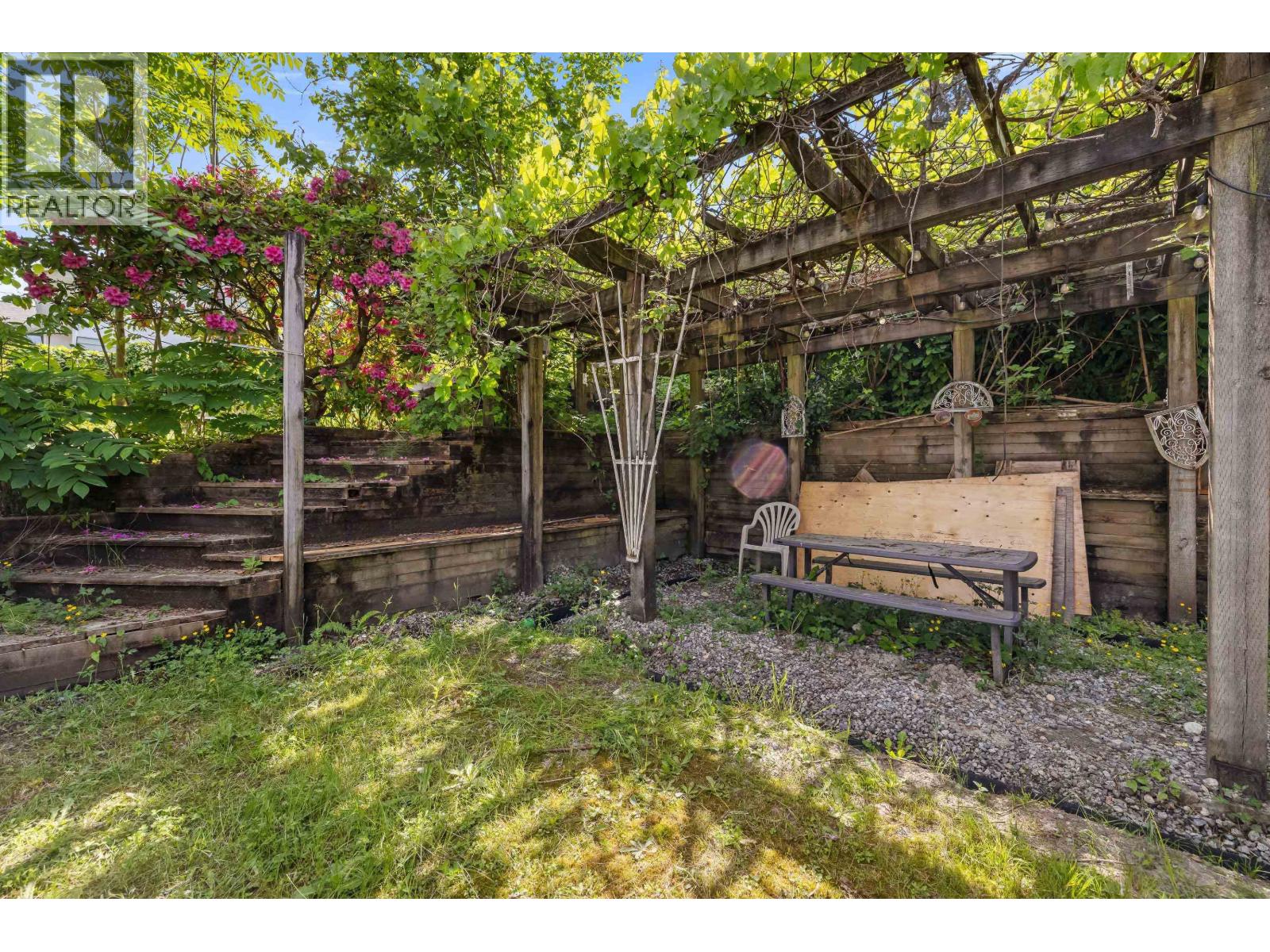 1908 Warwick Crescent, Port Coquitlam, British Columbia  V3C 1L8 - Photo 28 - R3156219