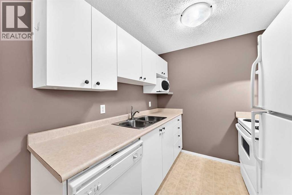 5208a, 604 8 Street SW, Airdrie, Alberta  T4B 2W8 - Photo 7 - A2337420