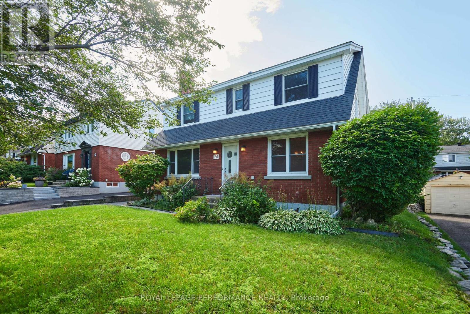 166 WINTHER AVENUE, Ottawa, Ontario