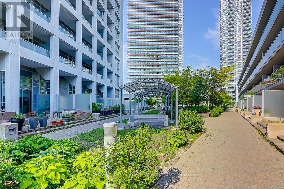 1108 - 2015 Sheppard Avenue E, Toronto, Ontario  M2J 0B3 - Photo 6 - C13683046