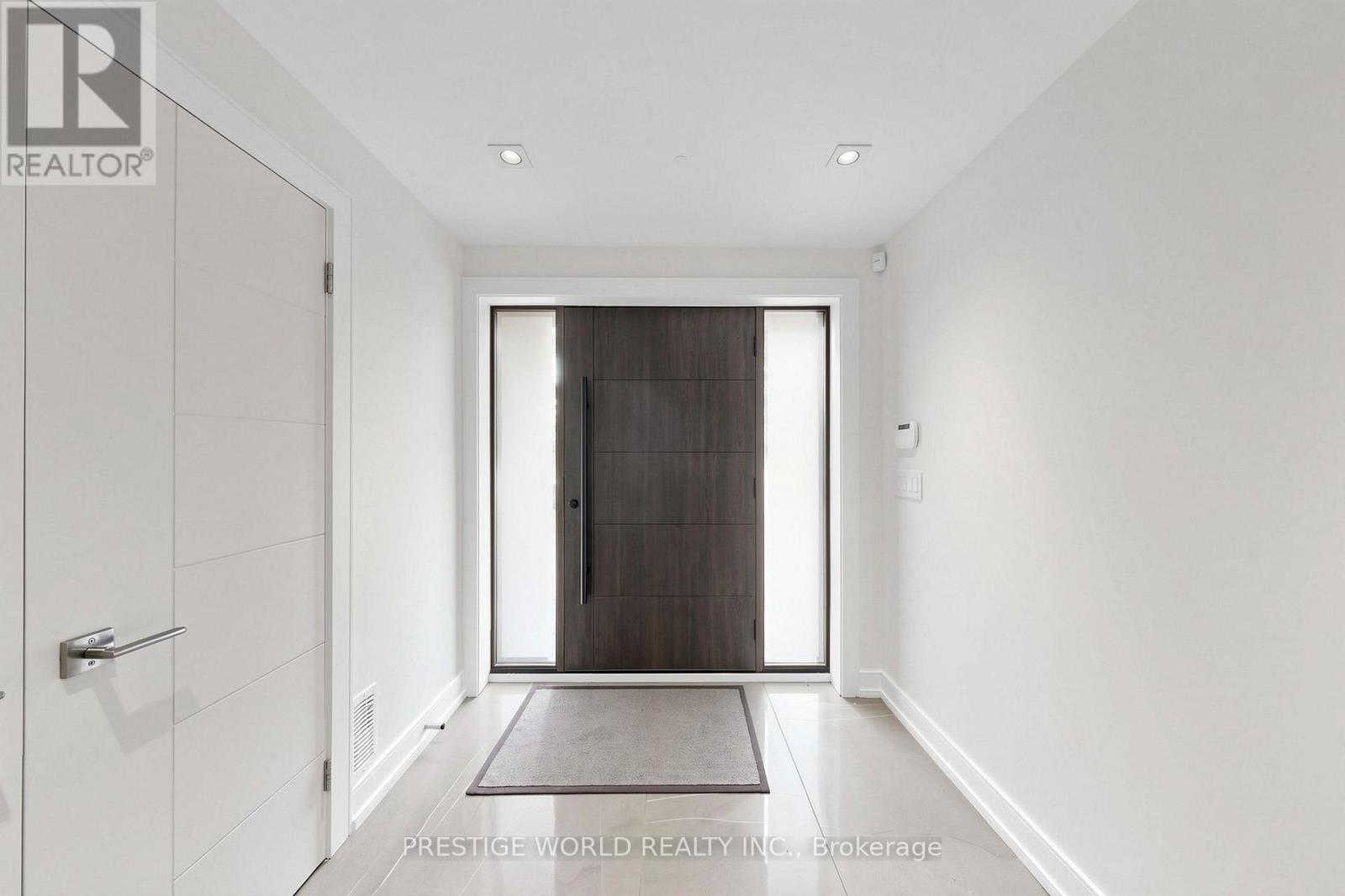 19 Alderdale Court, Toronto, Ontario  M3B 2H8 - Photo 3 - C13683040