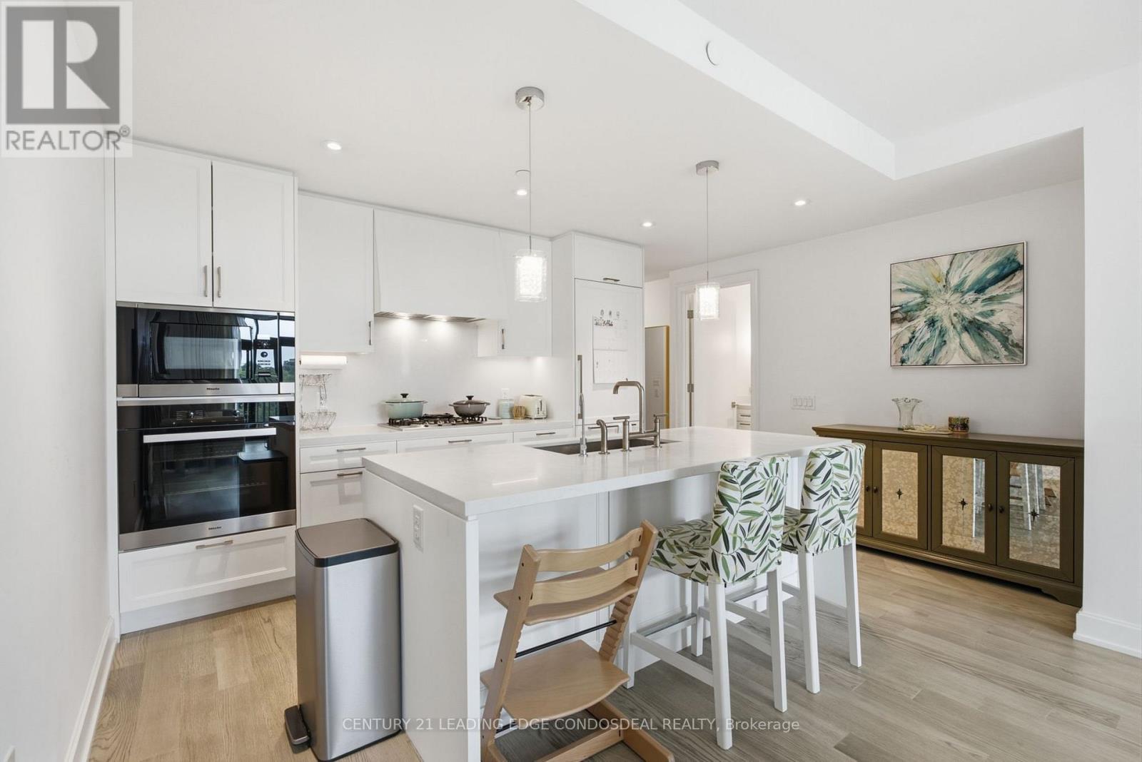 503 - 1 Strathgowan Avenue, Toronto, Ontario  M4N 0B3 - Photo 10 - C13683082