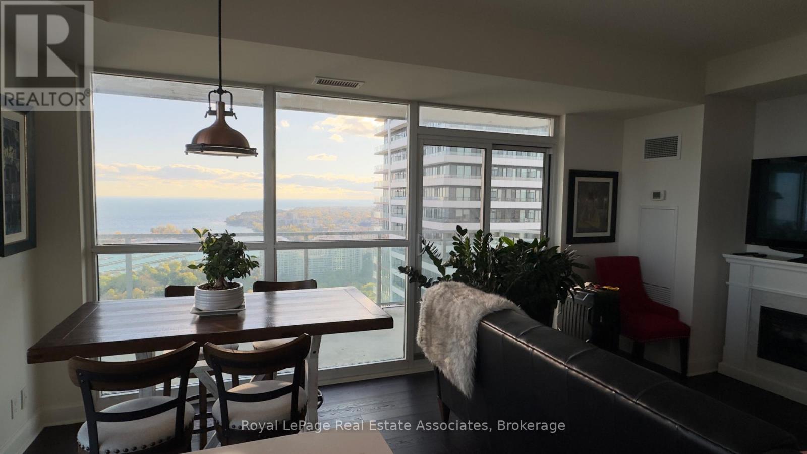 3010 - 33 Shore Breeze Drive, Toronto, Ontario  M8V 0G1 - Photo 4 - W13684546