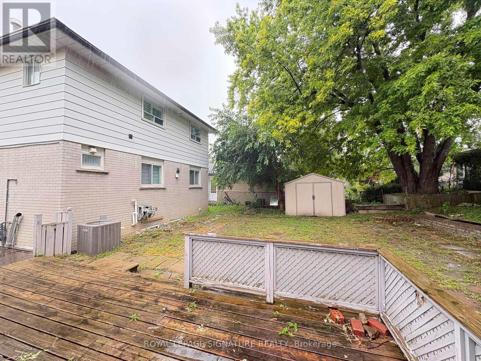 Upper - 10 Kenilworth Road, Brampton, Ontario  L6V 2B1 - Photo 12 - W13684604
