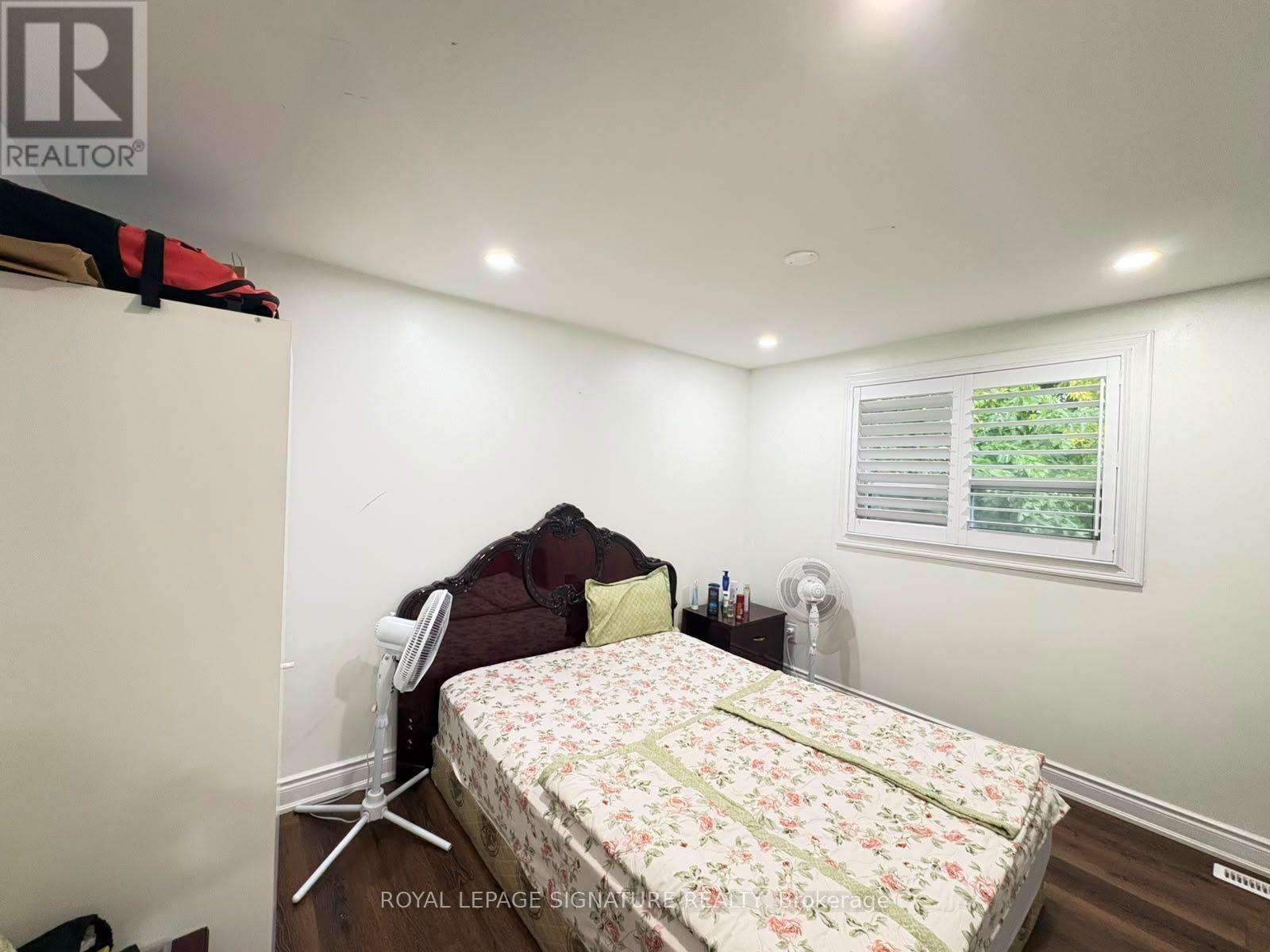 Upper - 10 Kenilworth Road, Brampton, Ontario  L6V 2B1 - Photo 7 - W13684604