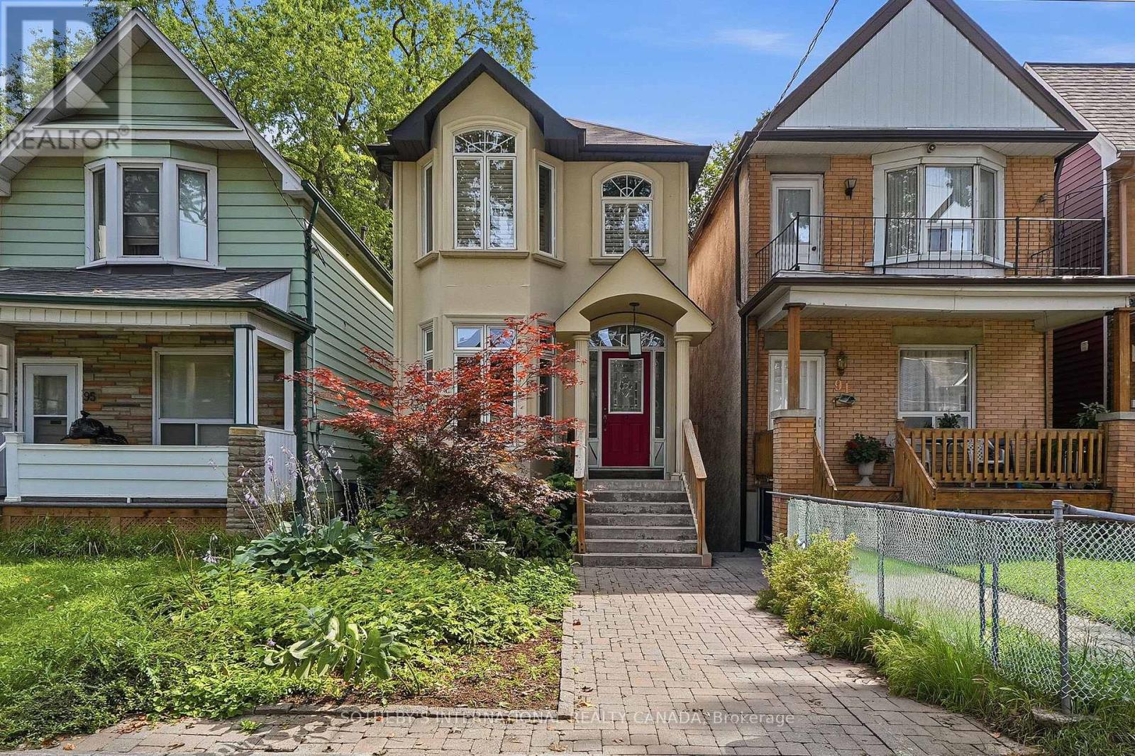 93 EATON AVENUE, Toronto, Ontario
