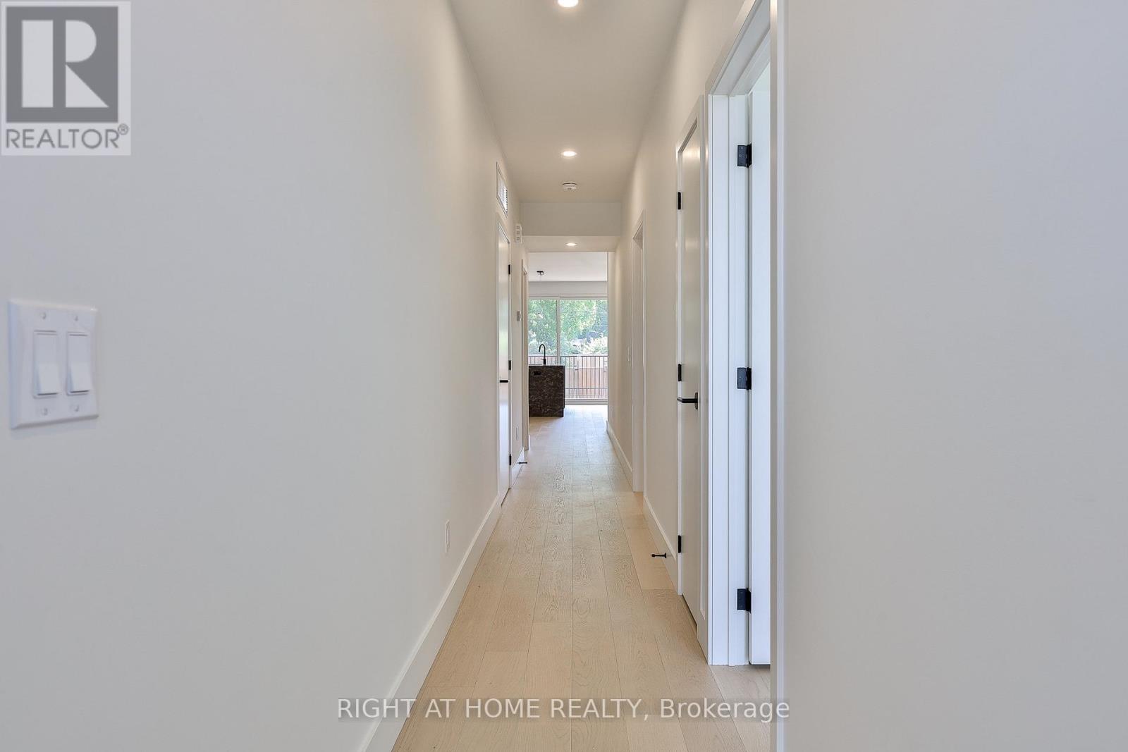 Ground Floor - 2343 Gerrard Street E, Toronto, Ontario  M4E 2E6 - Photo 15 - E13683058