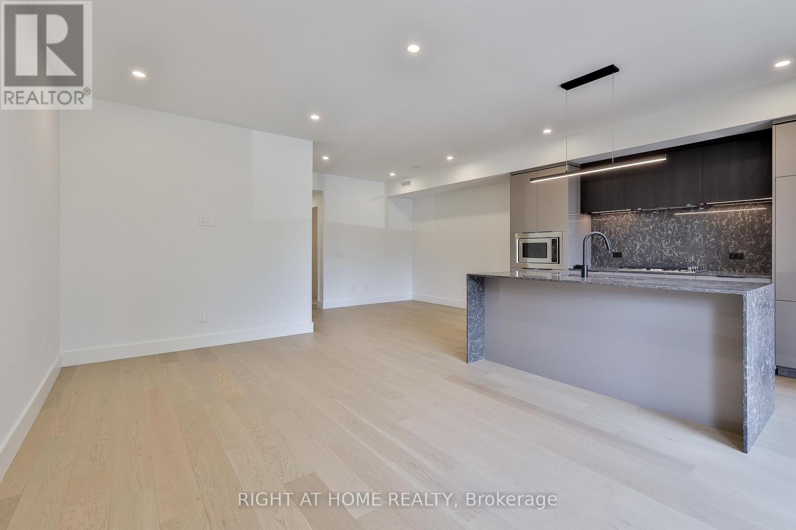 Ground Floor - 2343 Gerrard Street E, Toronto, Ontario  M4E 2E6 - Photo 14 - E13683058