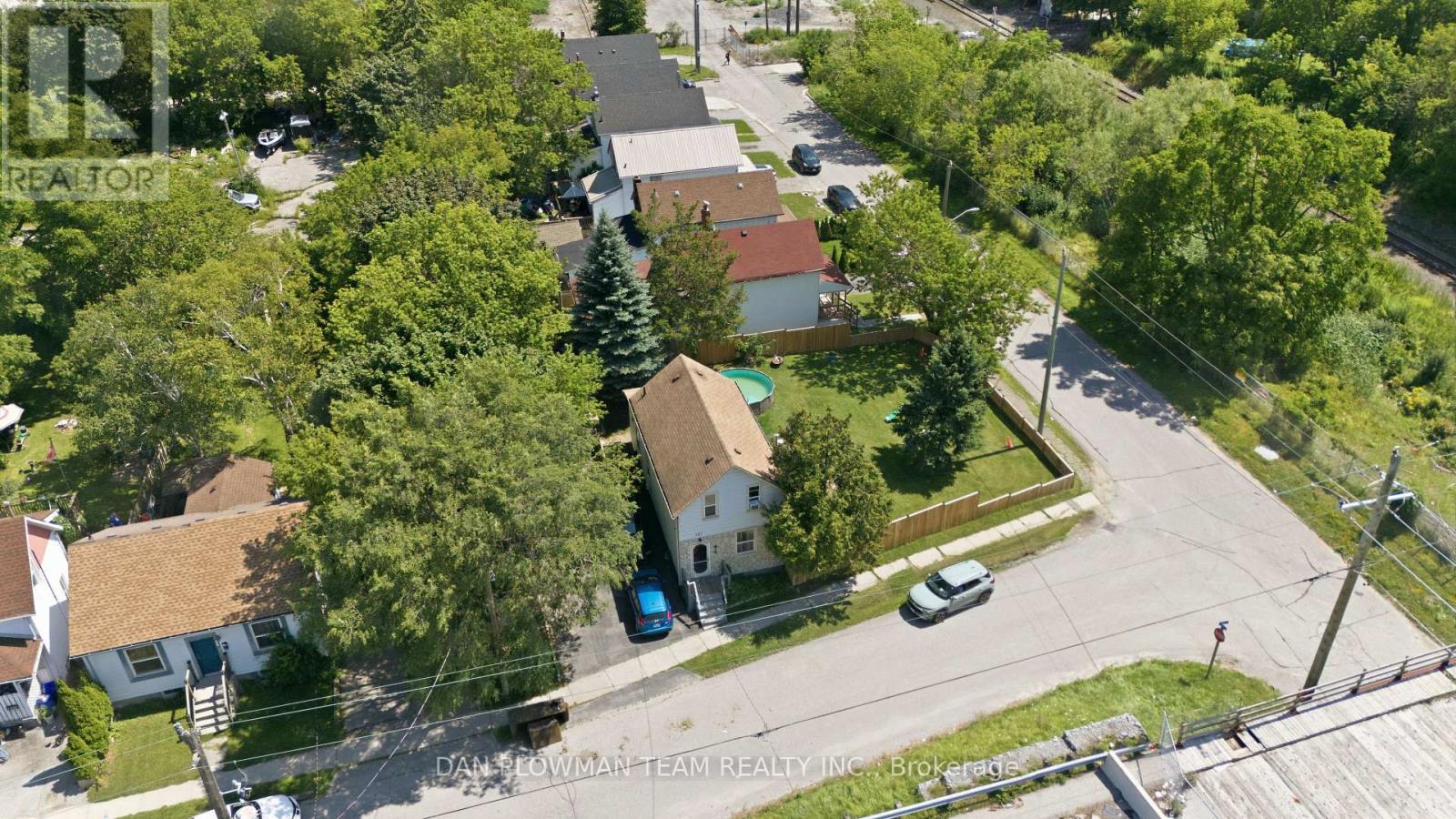 387 Albert Street, Oshawa, Ontario  L1H 4S3 - Photo 4 - E13682966