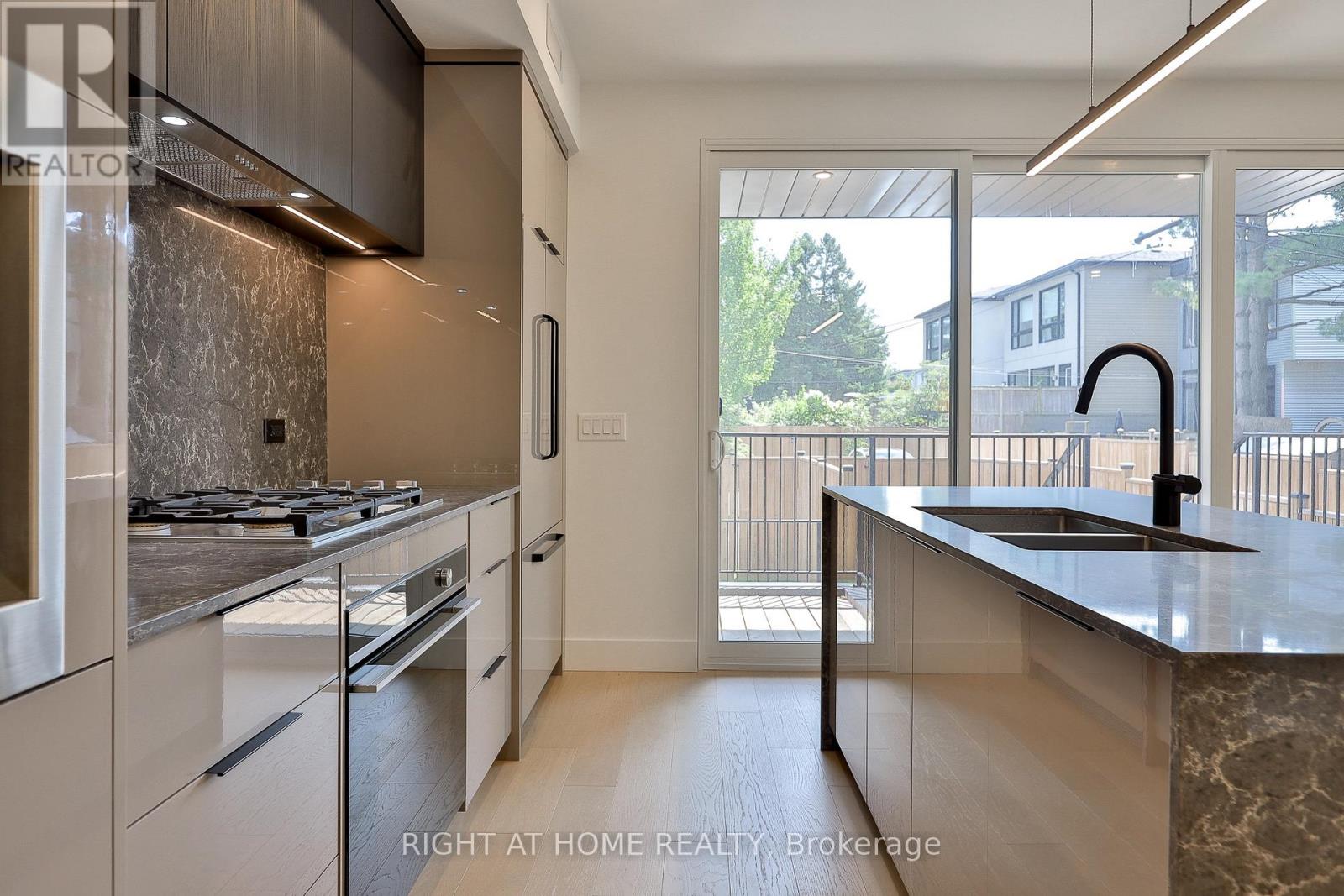 Ground Floor - 2343 Gerrard Street E, Toronto, Ontario  M4E 2E6 - Photo 9 - E13683058