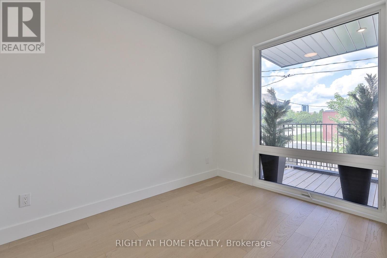 Ground Floor - 2343 Gerrard Street E, Toronto, Ontario  M4E 2E6 - Photo 16 - E13683058