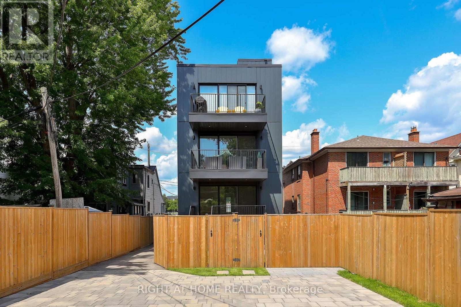 Ground Floor - 2343 Gerrard Street E, Toronto, Ontario  M4E 2E6 - Photo 26 - E13683058