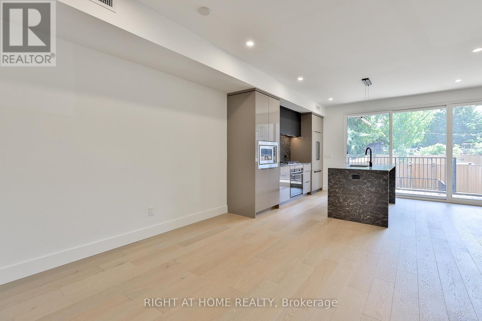 Ground Floor - 2343 Gerrard Street E, Toronto, Ontario  M4E 2E6 - Photo 4 - E13683058