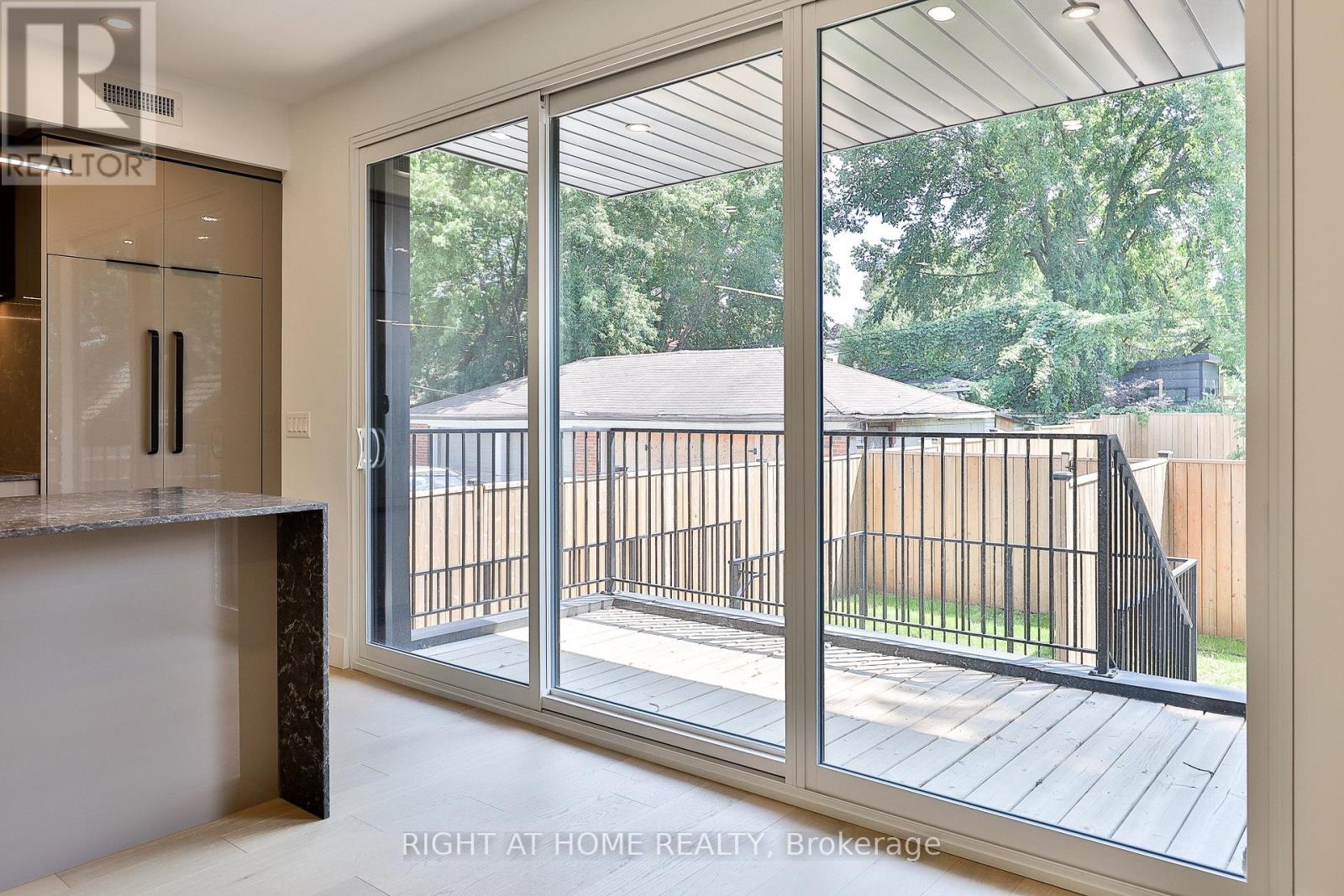 Ground Floor - 2343 Gerrard Street E, Toronto, Ontario  M4E 2E6 - Photo 10 - E13683058
