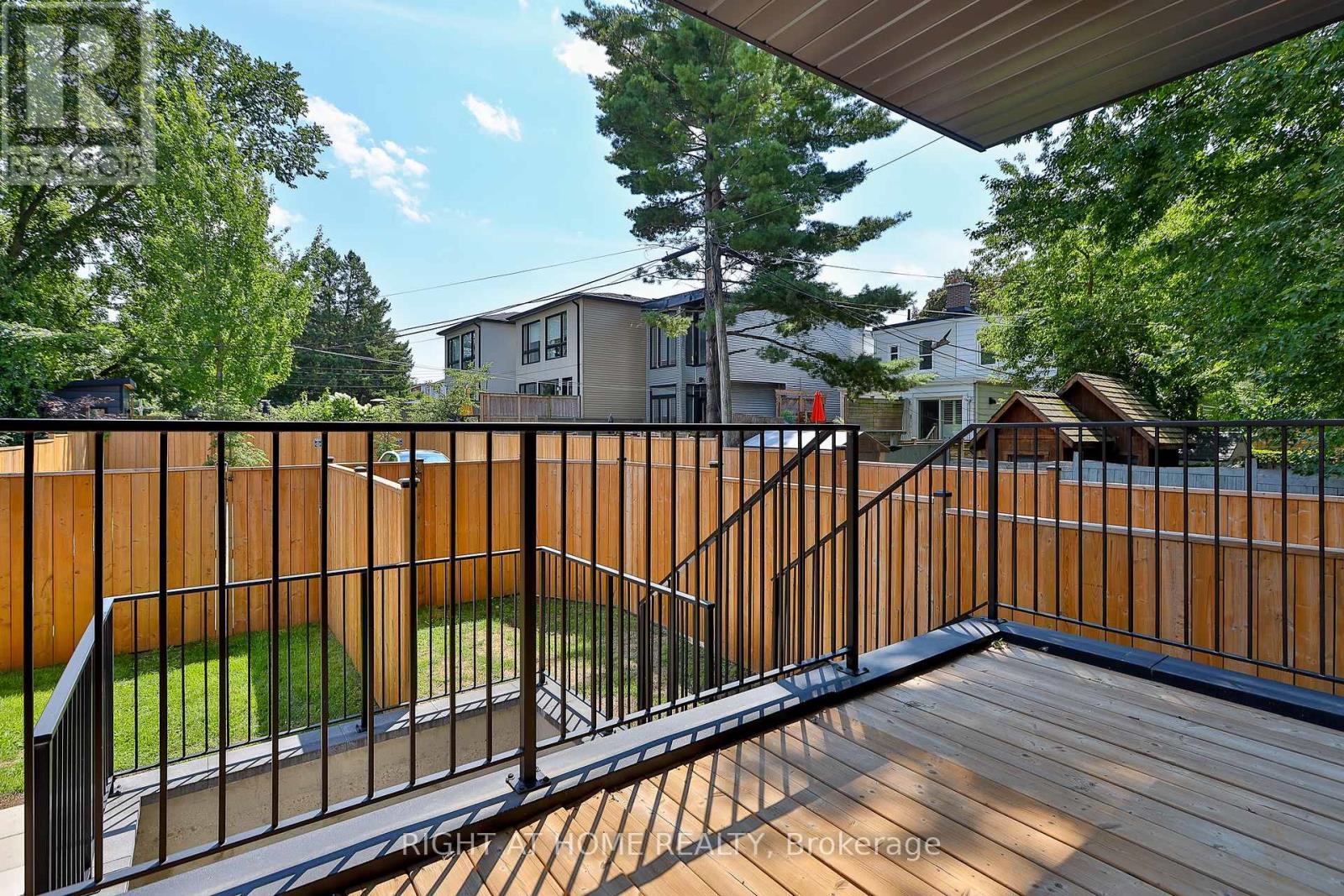 Ground Floor - 2343 Gerrard Street E, Toronto, Ontario  M4E 2E6 - Photo 11 - E13683058