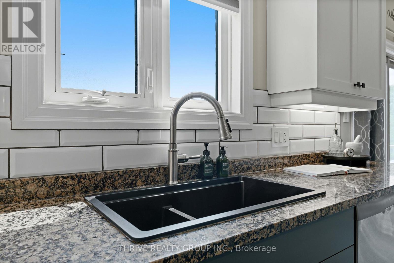 26 Earlscourt Terrace, Middlesex Centre, Ontario  N0L 1R0 - Photo 12 - X13682948