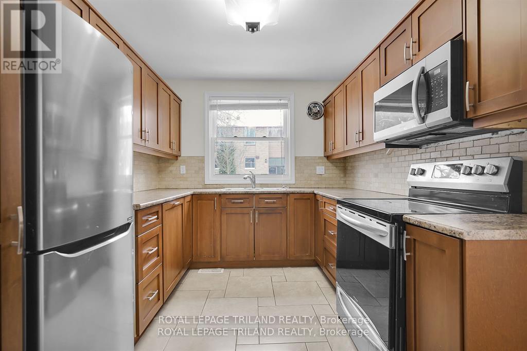 624 Wonderland Road S, London South, Ontario  N6H 4Y8 - Photo 5 - X13683014